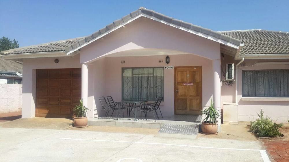 Strand Meadows B&B 哈博罗内 外观 照片