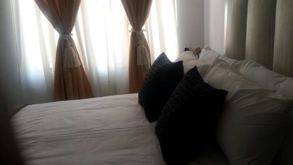 Strand Meadows B&B 哈博罗内 外观 照片